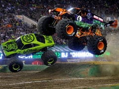 Monster Truck Speed Race