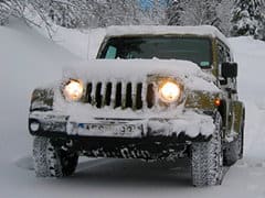 Offroad Snow Jeep Passenger Mountain Uphill Driving